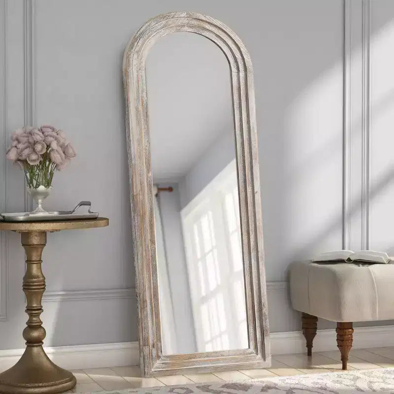 Miroir mural classique en bois massif arqué brun, 21 po l. x 64 po H